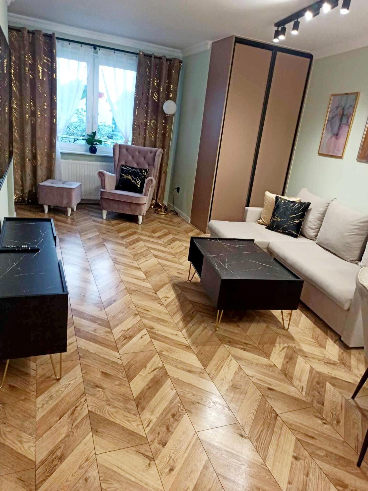 Apartament Przy Deptaku Свіноуйсьце Екстер'єр фото